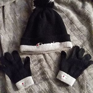 NWOT Champion Pom Beanie and Gloves (Uni Size MED)